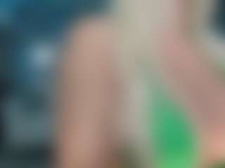 adrianna777's Live Sex Cam Show