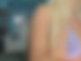 adrianna777's Live Sex Cam Show