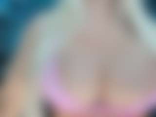 adrianna777's Live Sex Cam Show