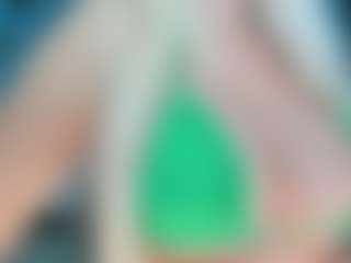 adrianna777's Live Sex Cam Show