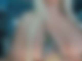 adrianna777's Live Sex Cam Show