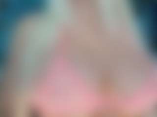 adrianna777's Live Sex Cam Show