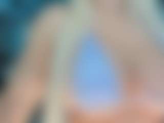 adrianna777's Live Sex Cam Show