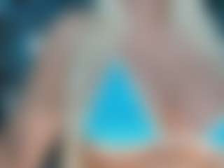 adrianna777's Live Sex Cam Show