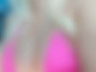 adrianna777's Live Sex Cam Show