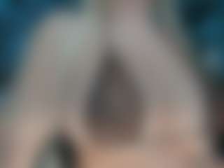adrianna777's Live Sex Cam Show