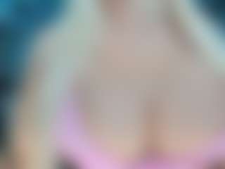 adrianna777's Live Sex Cam Show