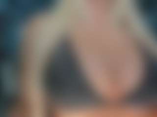 adrianna777's Live Sex Cam Show