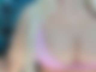 adrianna777's Live Sex Cam Show
