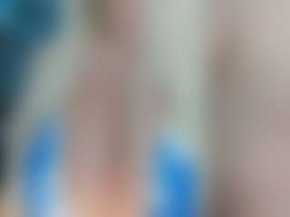 adrianna777's Live Sex Cam Show