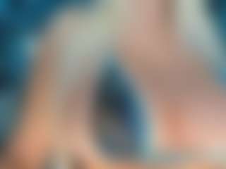 adrianna777's Live Sex Cam Show
