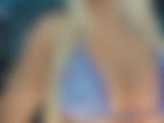 adrianna777's Live Sex Cam Show
