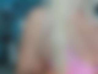 adrianna777's Live Sex Cam Show
