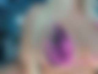 adrianna777's Live Sex Cam Show