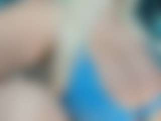 adrianna777's Live Sex Cam Show