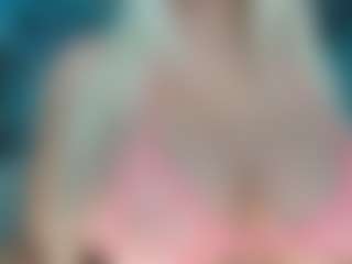 adrianna777's Live Sex Cam Show