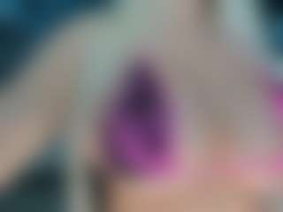 adrianna777's Live Sex Cam Show