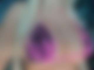 adrianna777's Live Sex Cam Show