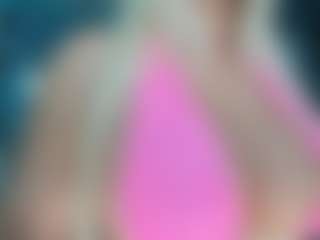 adrianna777's Live Sex Cam Show