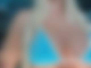 adrianna777's Live Sex Cam Show