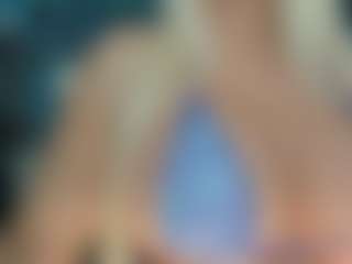 adrianna777's Live Sex Cam Show