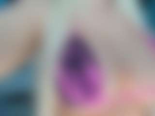 adrianna777's Live Sex Cam Show