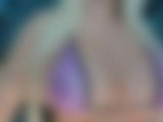 adrianna777's Live Sex Cam Show