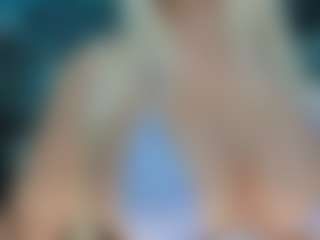 adrianna777's Live Sex Cam Show