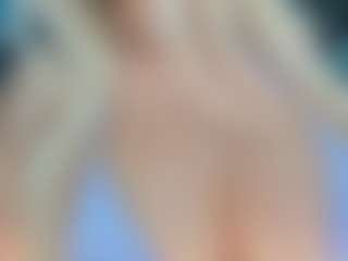 adrianna777's Live Sex Cam Show