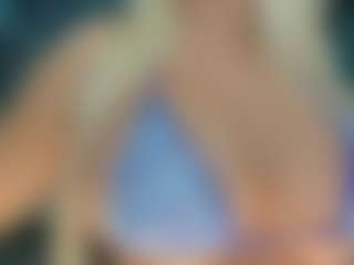 adrianna777's Live Sex Cam Show