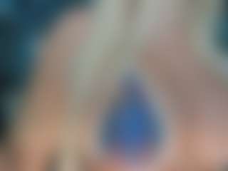 adrianna777's Live Sex Cam Show