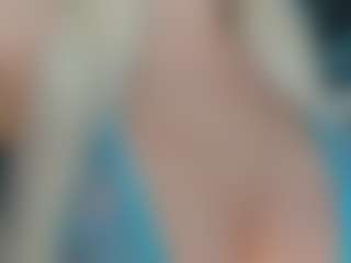 adrianna777's Live Sex Cam Show