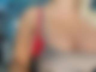 adrianna777's Live Sex Cam Show