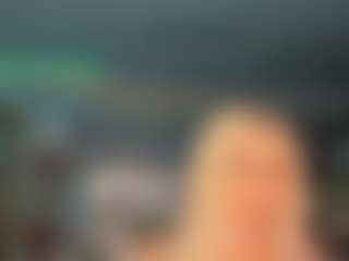 adrianna777's Live Sex Cam Show