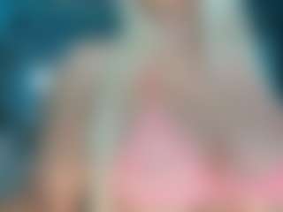 adrianna777's Live Sex Cam Show