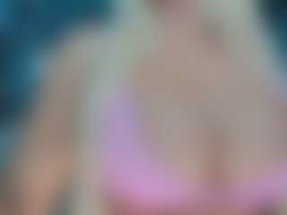 adrianna777's Live Sex Cam Show