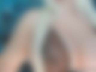 adrianna777's Live Sex Cam Show