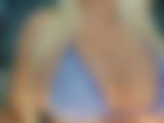 adrianna777's Live Sex Cam Show