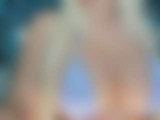 adrianna777's Live Sex Cam Show