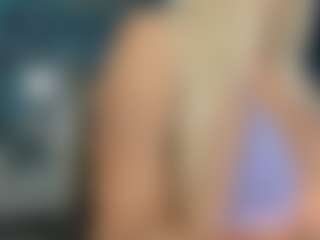 adrianna777's Live Sex Cam Show
