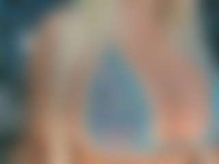 adrianna777's Live Sex Cam Show