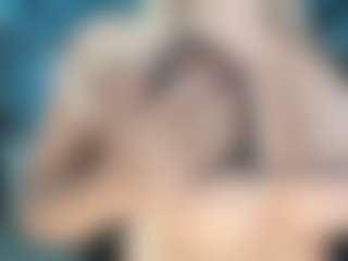 adrianna777's Live Sex Cam Show