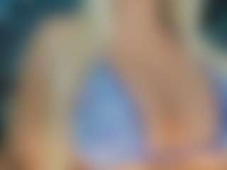 adrianna777's Live Sex Cam Show