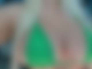 adrianna777's Live Sex Cam Show
