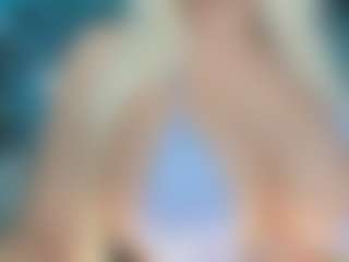adrianna777's Live Sex Cam Show