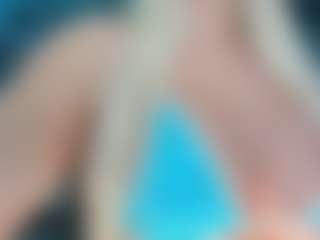 adrianna777's Live Sex Cam Show