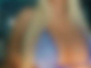 adrianna777's Live Sex Cam Show
