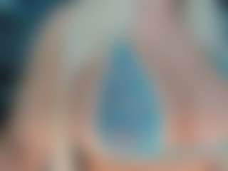 adrianna777's Live Sex Cam Show