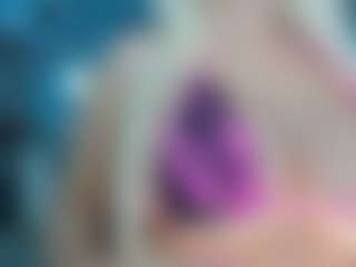 adrianna777's Live Sex Cam Show