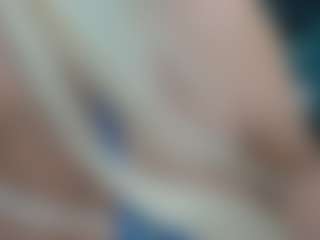 adrianna777's Live Sex Cam Show